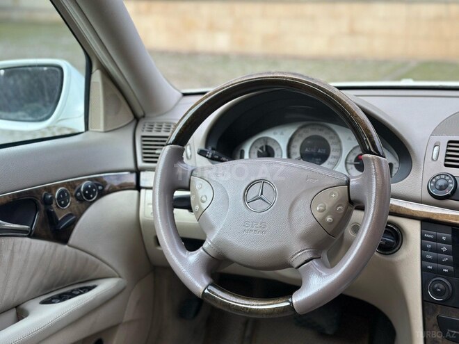 Mercedes E 240 2005, 310,000 km - 2.6 l - Bakı