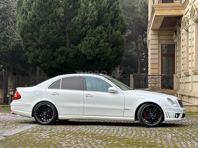Mercedes E 240 2005, 310,000 km - 2.6 l - Bakı