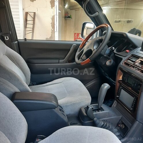 Mitsubishi Pajero 1997, 260,000 km - 3.5 l - Bakı