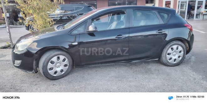 Opel Astra 2011, 295,000 km - 1.7 л - Bərdə