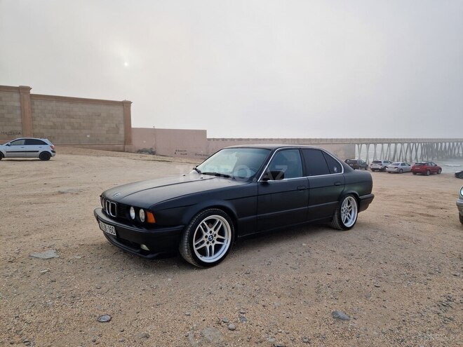 BMW 520 1993, 262,351 km - 2.0 l - Bakı