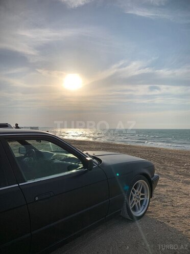 BMW 520 1993, 262,351 km - 2.0 l - Bakı