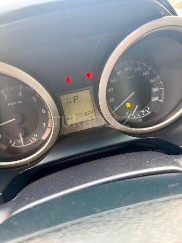 Toyota Land Cruiser Prado 2012, 200,000 km - 2.7 l - Bakı