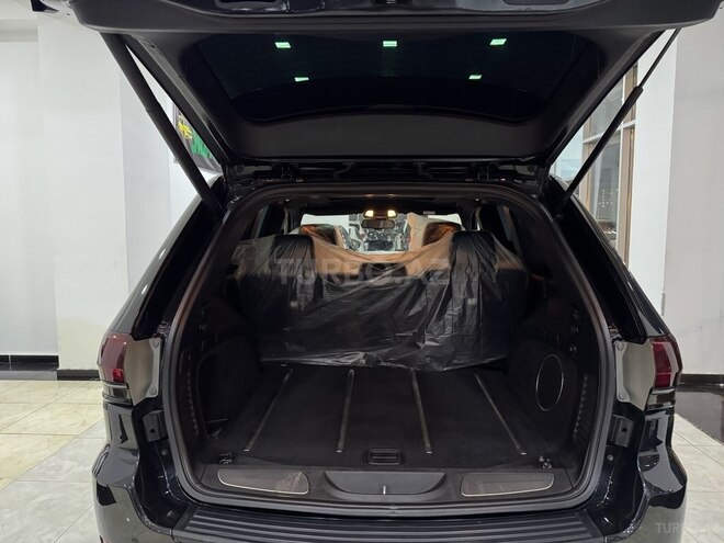 Jeep Grand Cherokee-18