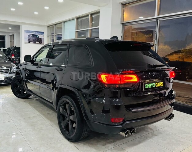 Jeep Grand Cherokee-15