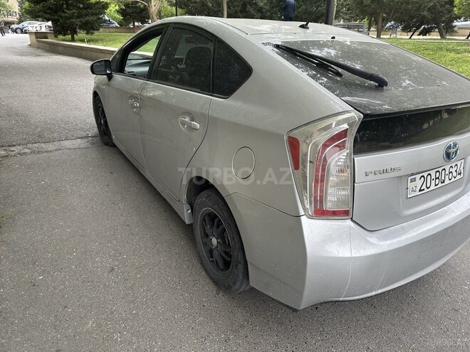 Toyota Prius 2015, 190,000 km - 1.8 л - Bakı
