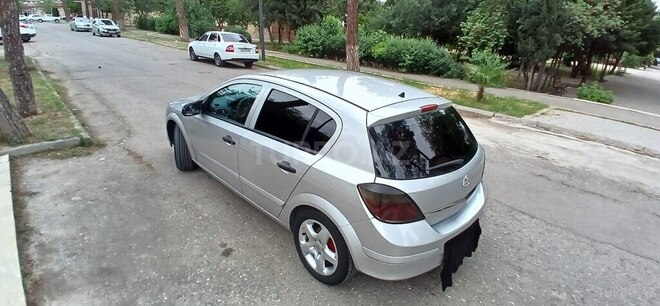 Opel Astra 2006, 298,000 km - 1.3 l - Ağcabədi