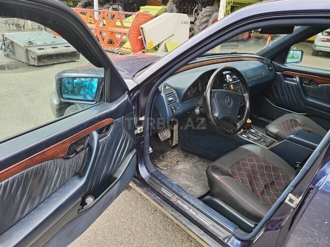 Mercedes C 220 1995, 379,892 km - 2.2 l - Tovuz