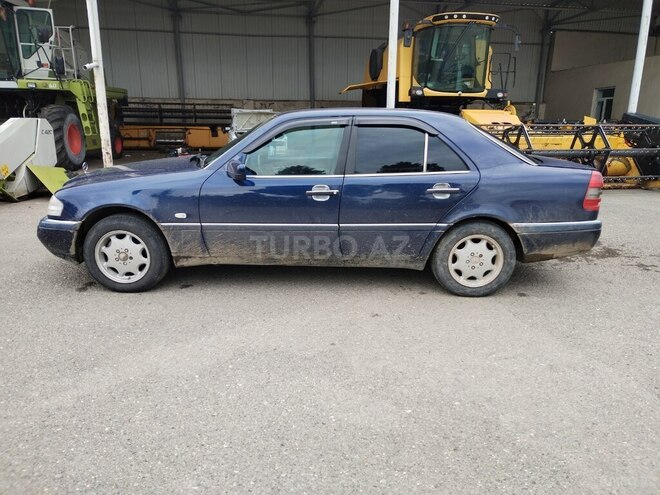 Mercedes C 220 1995, 379,892 km - 2.2 l - Tovuz