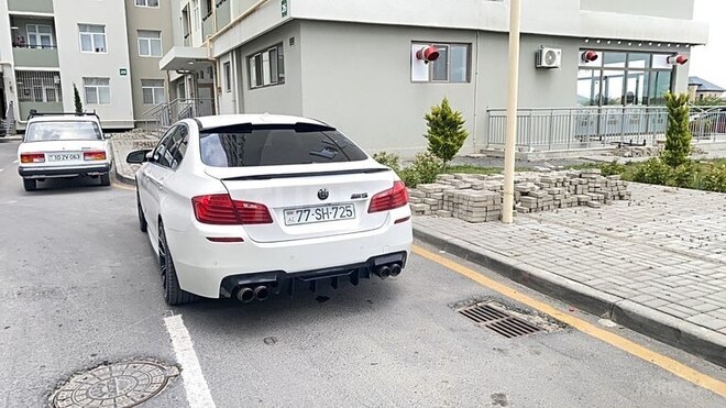 BMW 528 2015, 139,000 km - 2.0 l - Bakı
