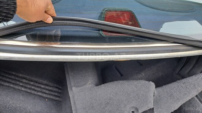 Mercedes E 200 1996, 304,000 km - 2.0 l - Bakı