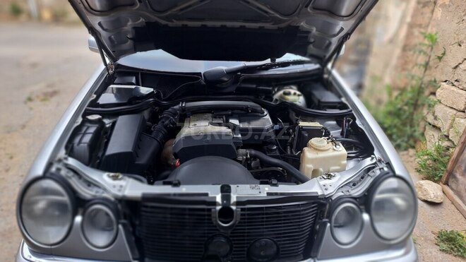 Mercedes E 200 1996, 304,000 km - 2.0 l - Bakı