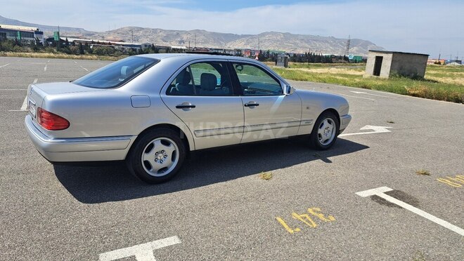 Mercedes E 200 1996, 304,000 km - 2.0 l - Bakı