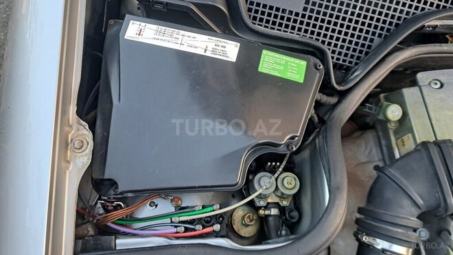 Mercedes E 200 1996, 304,000 km - 2.0 l - Bakı