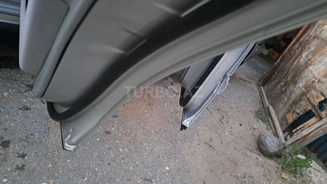 Mercedes E 200 1996, 304,000 km - 2.0 l - Bakı