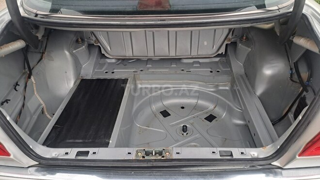 Mercedes E 200 1996, 304,000 km - 2.0 l - Bakı