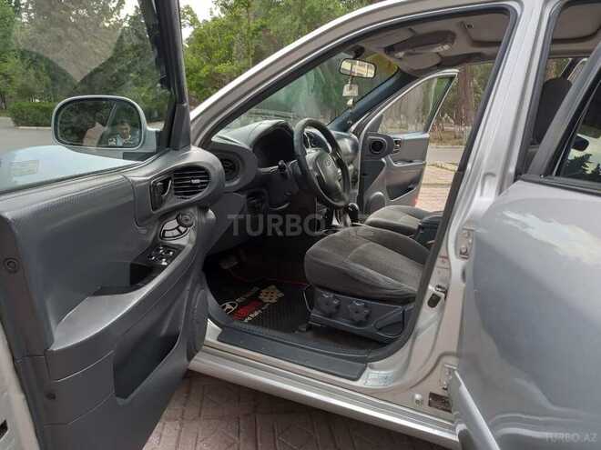 Hyundai Santa Fe 2003, 235,000 km - 2.7 л - Sumqayıt