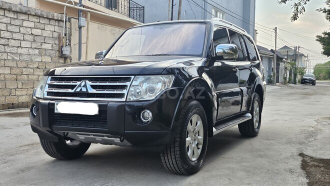 Mitsubishi Pajero 2008, 166,000 km - 3.0 л - Bakı