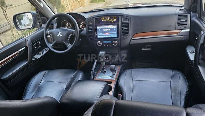 Mitsubishi Pajero 2008, 166,000 km - 3.0 л - Bakı