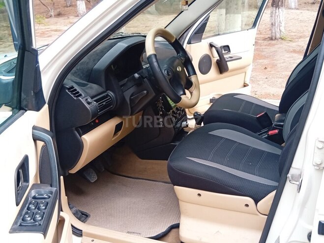 Land Rover Freelander 2003, 202,000 km - 2.2 л - Sumqayıt