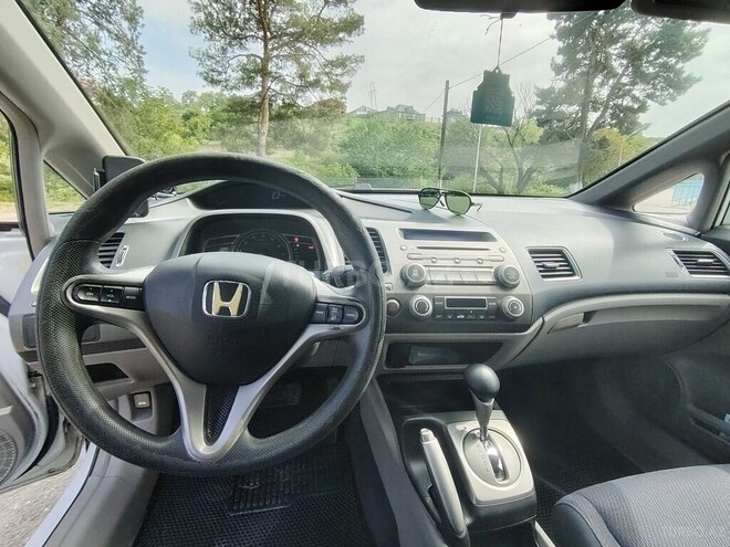 Honda Civic 2011, 33,796 km - 1.3 l - Qusar