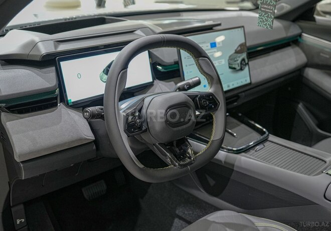 Lynk & Co 08-16