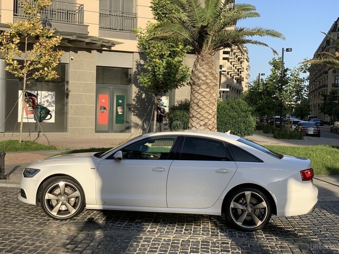 Audi A6 2014, 130,000 km - 3.0 l - Bakı