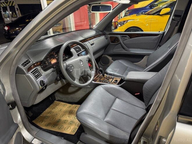 Mercedes E 320 2000, 295,000 km - 3.2 l - Sumqayıt