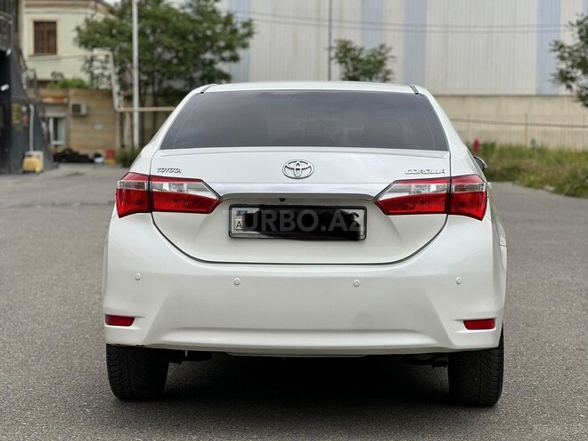 Toyota Corolla 2014, 189,000 km - 1.6 л - Bakı