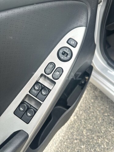 Hyundai Accent 2015, 228,000 km - 1.6 l - Bakı