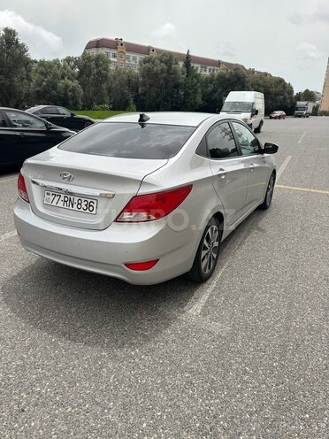 Hyundai Accent 2015, 228,000 km - 1.6 l - Bakı