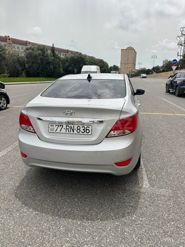 Hyundai Accent 2015, 228,000 km - 1.6 l - Bakı