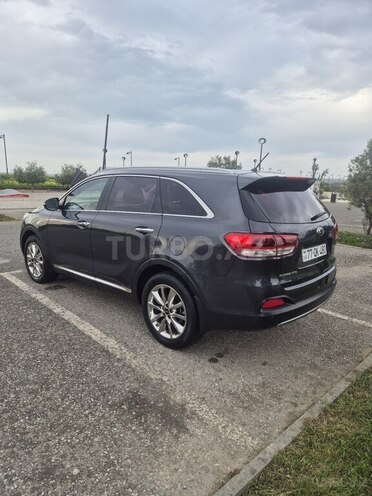 Kia Sorento-17
