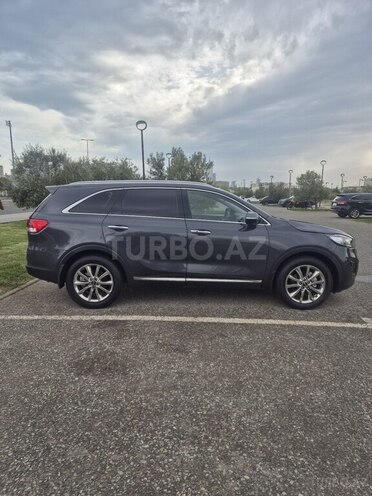 Kia Sorento-19
