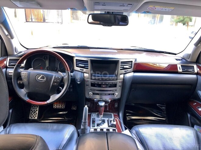 Lexus LX 570 2013, 145,000 km - 5.7 l - Bakı