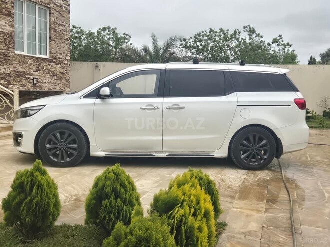Kia Carnival 2015, 211,000 km - 2.2 l - Bakı