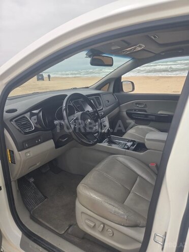 Kia Carnival 2015, 211,000 km - 2.2 l - Bakı