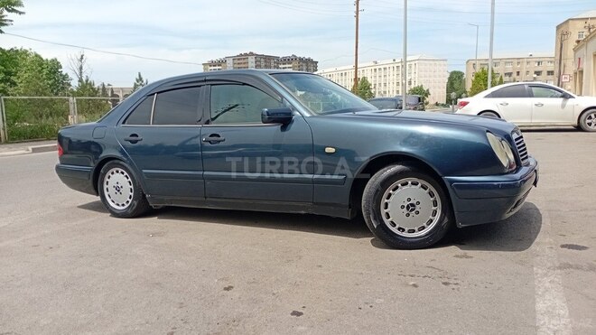 Mercedes E 230 1995, 400,000 km - 2.3 l - Gəncə