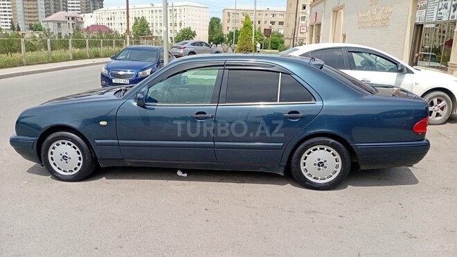 Mercedes E 230 1995, 400,000 km - 2.3 l - Gəncə
