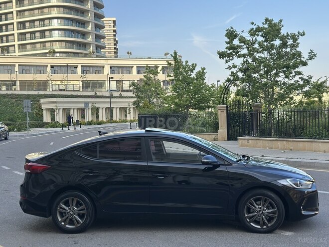 Hyundai Avante 2015, 153,000 km - 1.6 l - Bakı