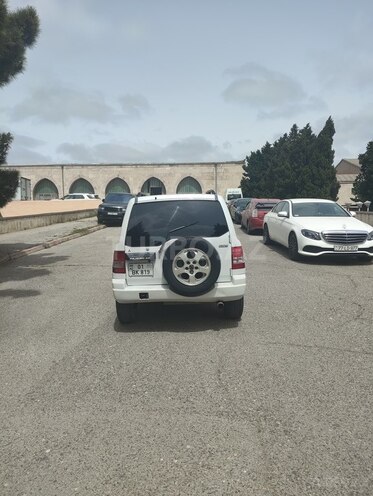 Mitsubishi Pajero io 1999, 325,000 km - 1.8 l - Bakı