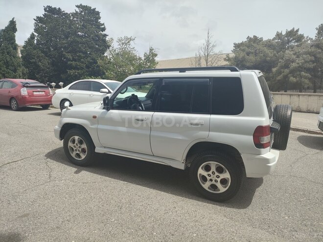 Mitsubishi Pajero io 1999, 325,000 km - 1.8 l - Bakı