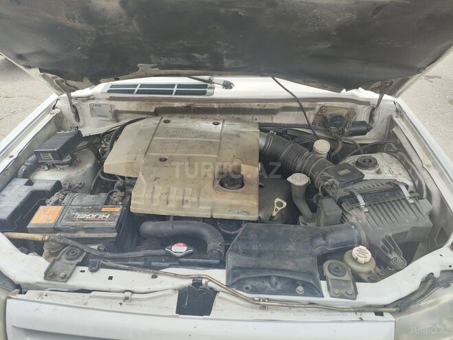 Mitsubishi Pajero io 1999, 325,000 km - 1.8 l - Bakı