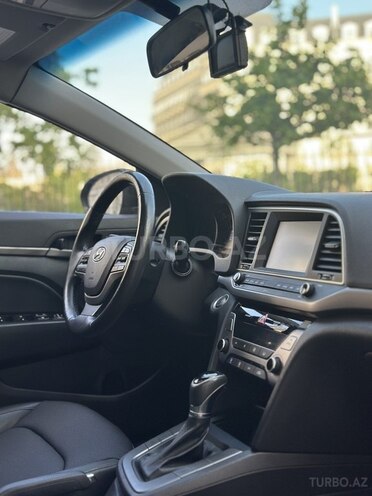 Hyundai Avante 2015, 153,000 km - 1.6 l - Bakı