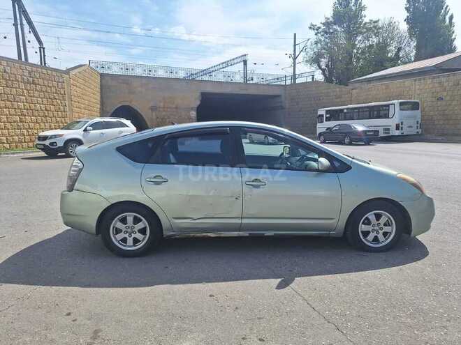 Toyota Prius-7