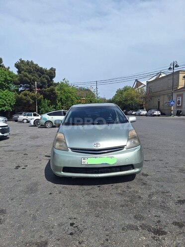 Toyota Prius-2