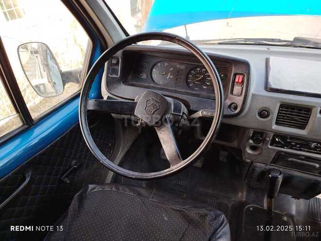 GAZ 2705 1997, 120,000 km - 2.4 l - Qax