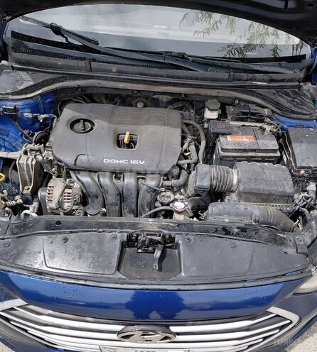 Hyundai Elantra 2017, 131,155 km - 2.0 л - Bakı