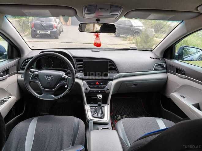 Hyundai Elantra 2017, 131,155 km - 2.0 л - Bakı