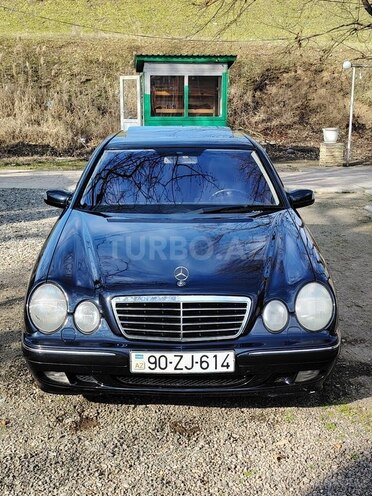 Mercedes E 240 1999, 300,000 km - 2.4 l - Masallı